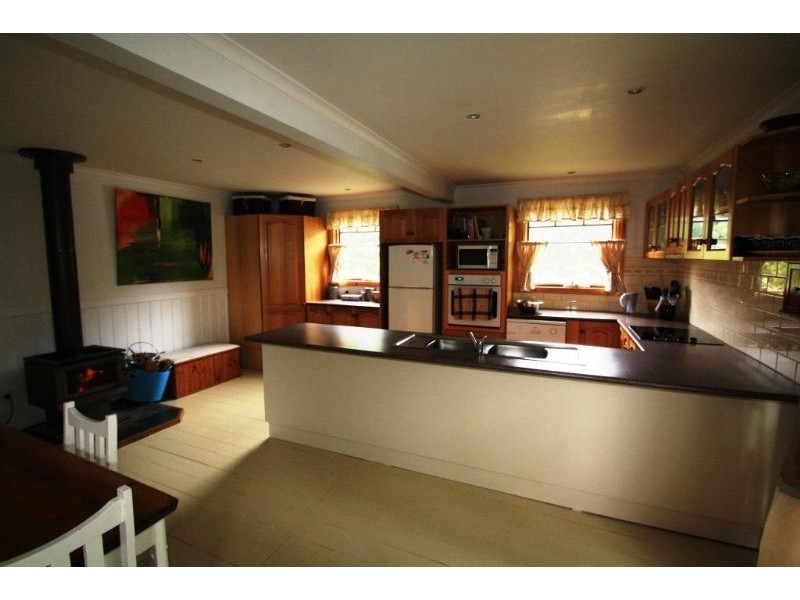 6 Pincini Street, Mirboo North VIC 3871