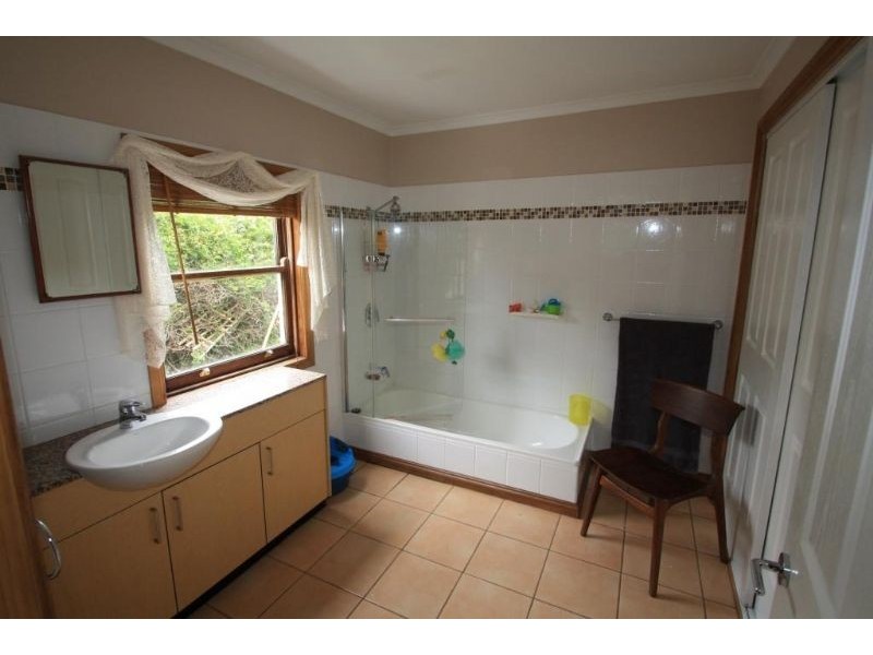 6 Pincini Street, Mirboo North VIC 3871