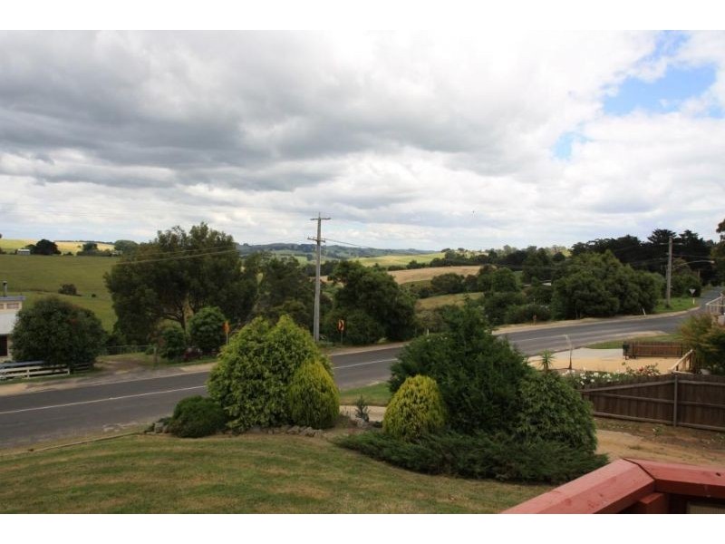 15-17 Grandridge East Road, Mirboo North VIC 3871