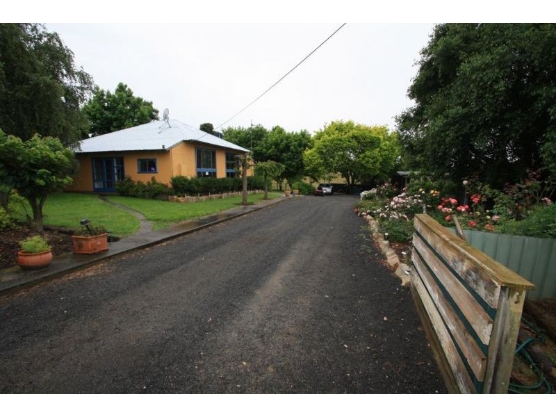 2678 McDonalds Track, Thorpdale South VIC 3824