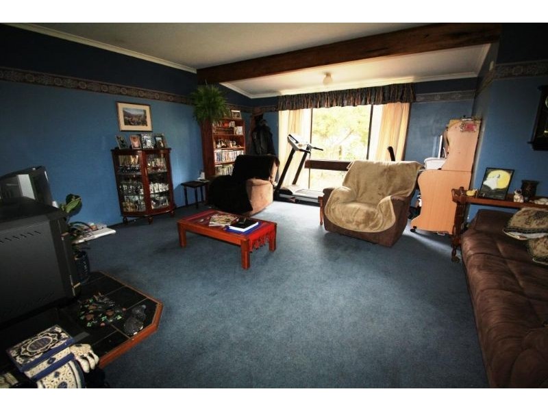 5 Allen Street, Mirboo North VIC 3871