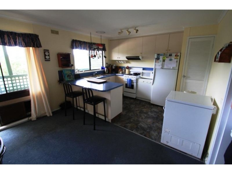 5 Allen Street, Mirboo North VIC 3871