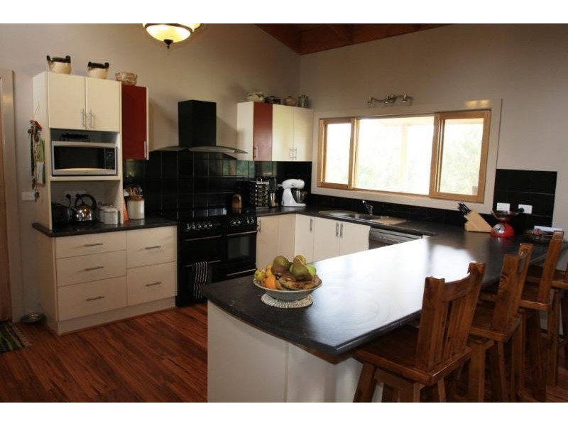 53 Balook Street, Mirboo North VIC 3871