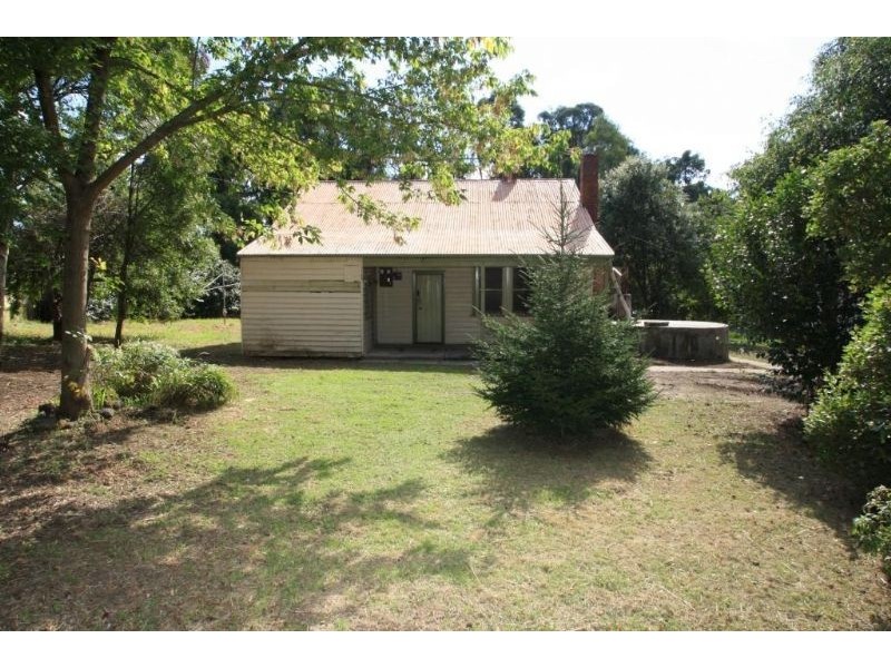23 Thorpdale Road, Mirboo North VIC 3871