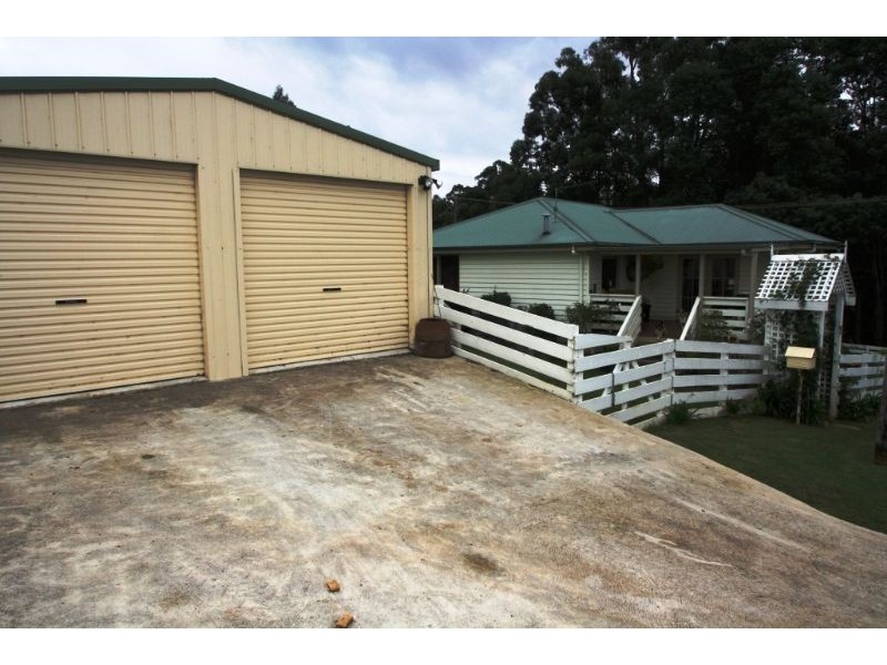 42 Baths Road, Mirboo North VIC 3871