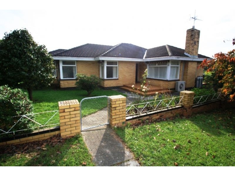 16 Baths Road, Mirboo North VIC 3871
