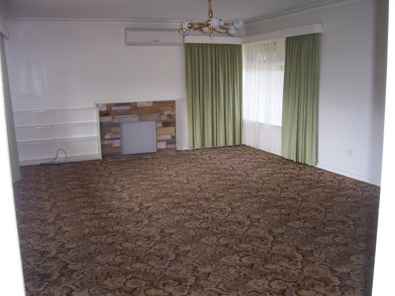 16 Baths Road, Mirboo North VIC 3871
