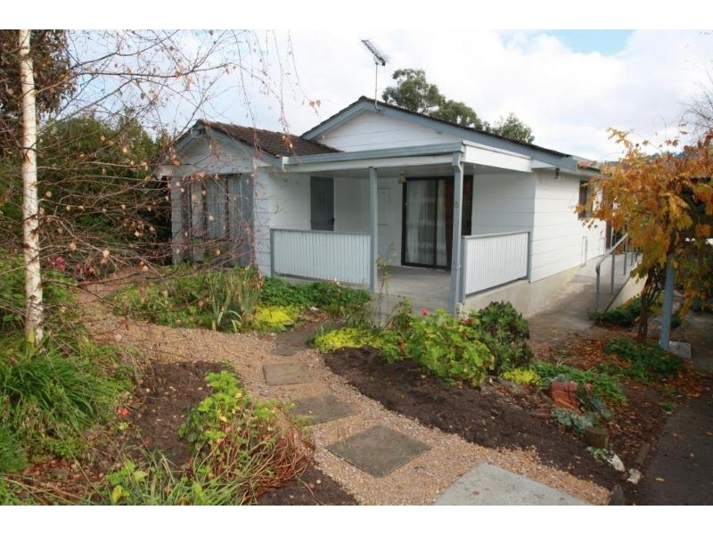 8 Young Street, Boolarra VIC 3870
