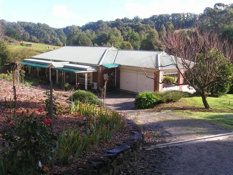 169 Darlimurla Road, Mirboo North VIC 3871
