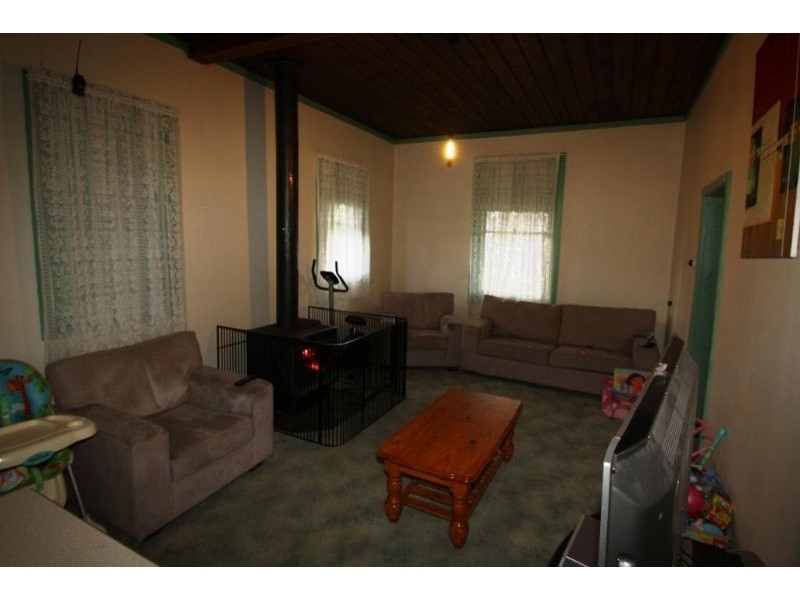 18 Baromi Road, Mirboo North VIC 3871