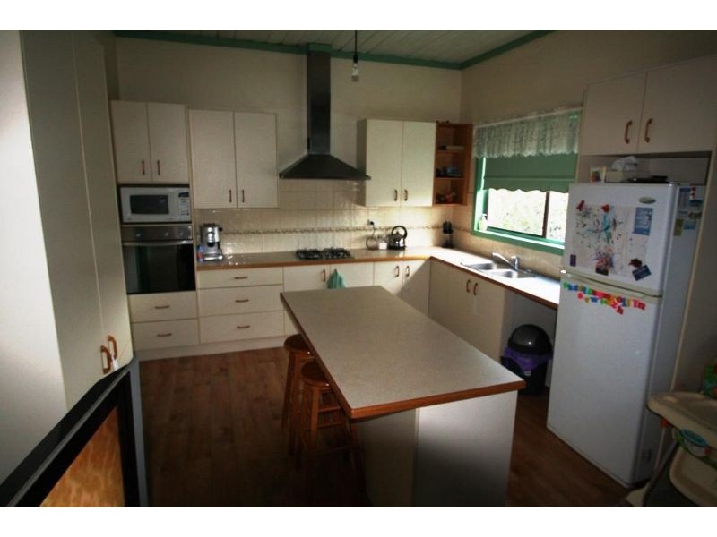 18 Baromi Road, Mirboo North VIC 3871