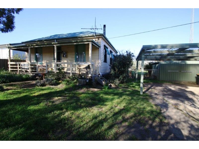 18 Baromi Road, Mirboo North VIC 3871