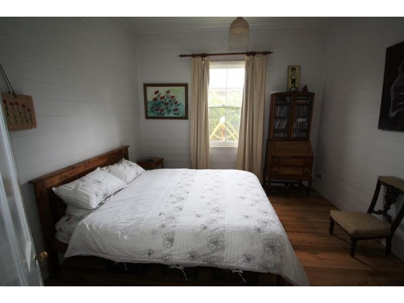 6 Pincini Street, Mirboo North VIC 3871