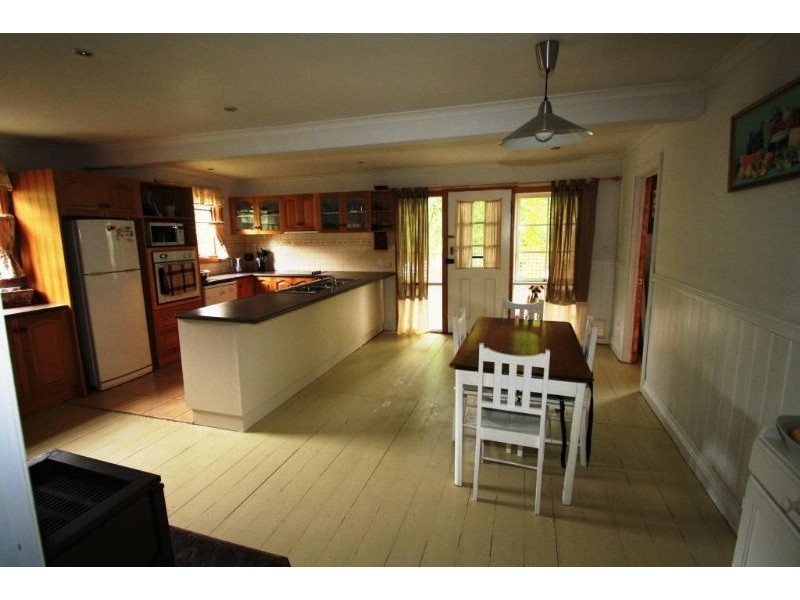 6 Pincini Street, Mirboo North VIC 3871