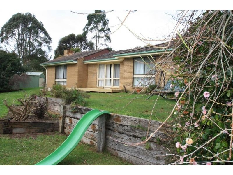15 Old Darlimurla Road, Mirboo North VIC 3871