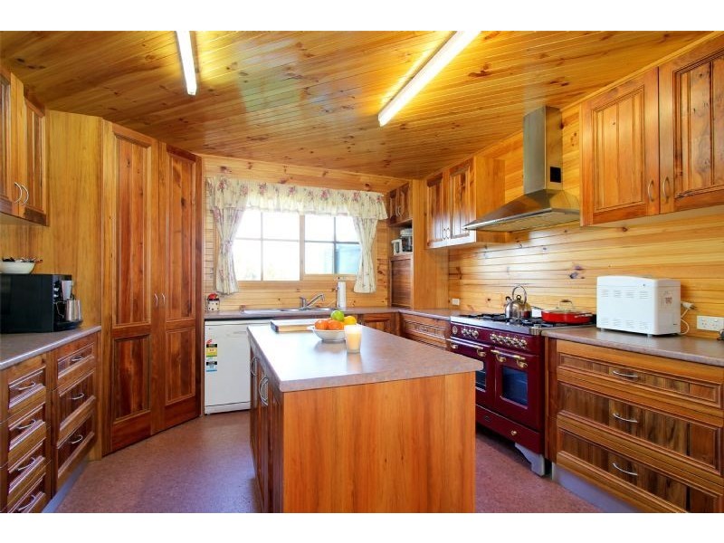 685 Foster Road, Boolarra South VIC 3870