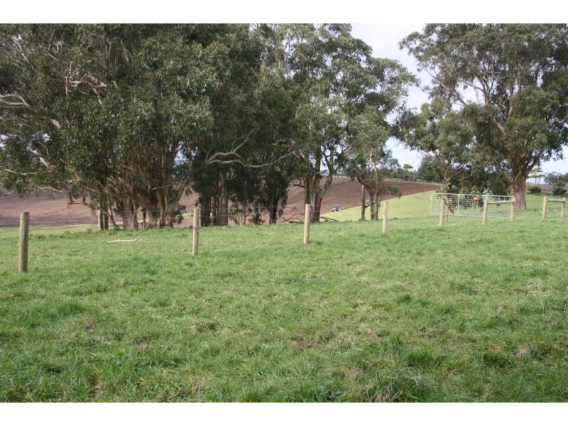 1 Lynch’s Road(cnr Mardan Rd. & Lynch’s Rd), Mardan VIC 3953