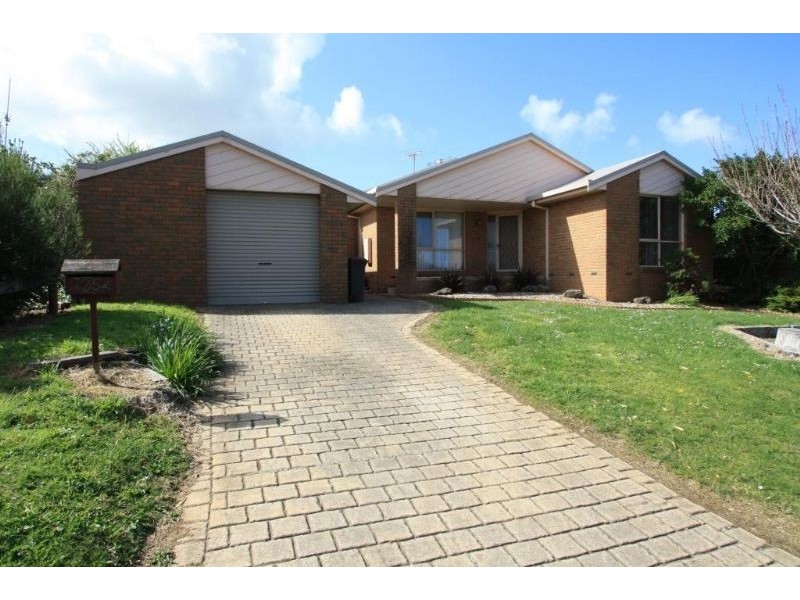 25 Murray Street, Mirboo North VIC 3871