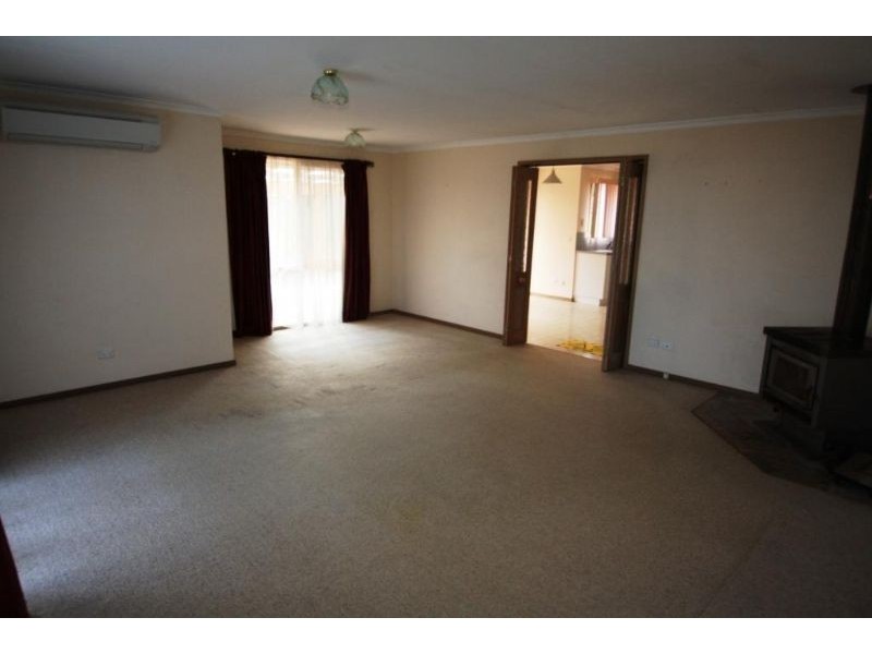 25 Murray Street, Mirboo North VIC 3871