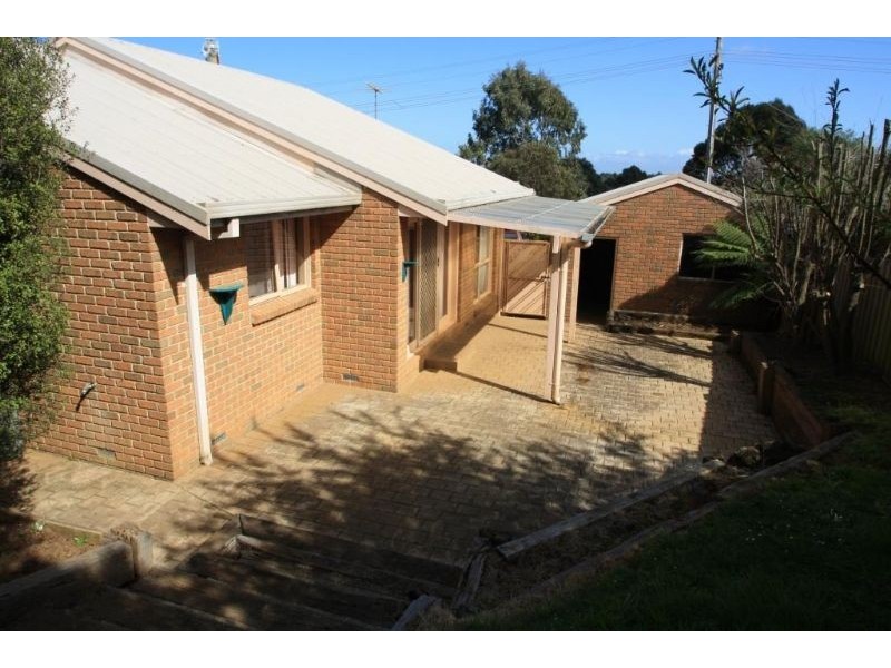 25 Murray Street, Mirboo North VIC 3871