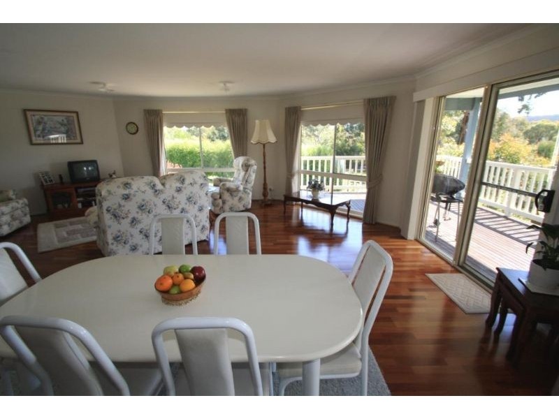 8 Grey Road, Mirboo North VIC 3871