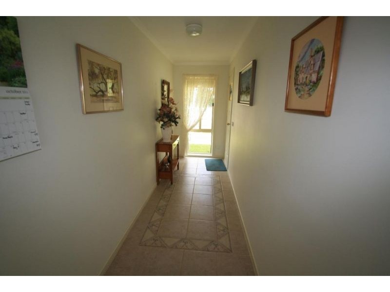 4 Pincini, Mirboo North VIC 3871