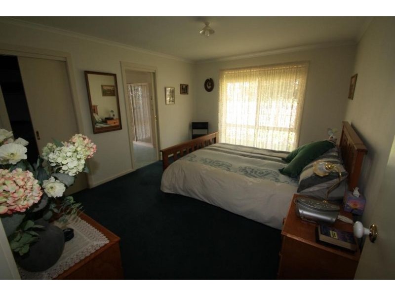 4 Pincini, Mirboo North VIC 3871