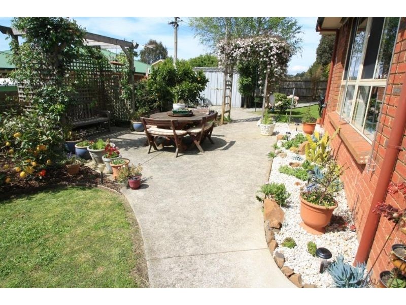 4 Pincini, Mirboo North VIC 3871