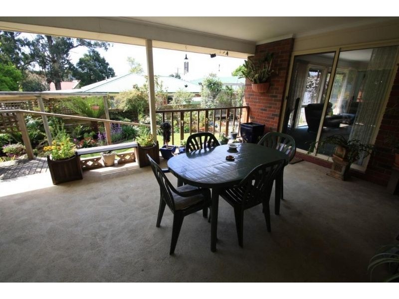 4 Pincini, Mirboo North VIC 3871