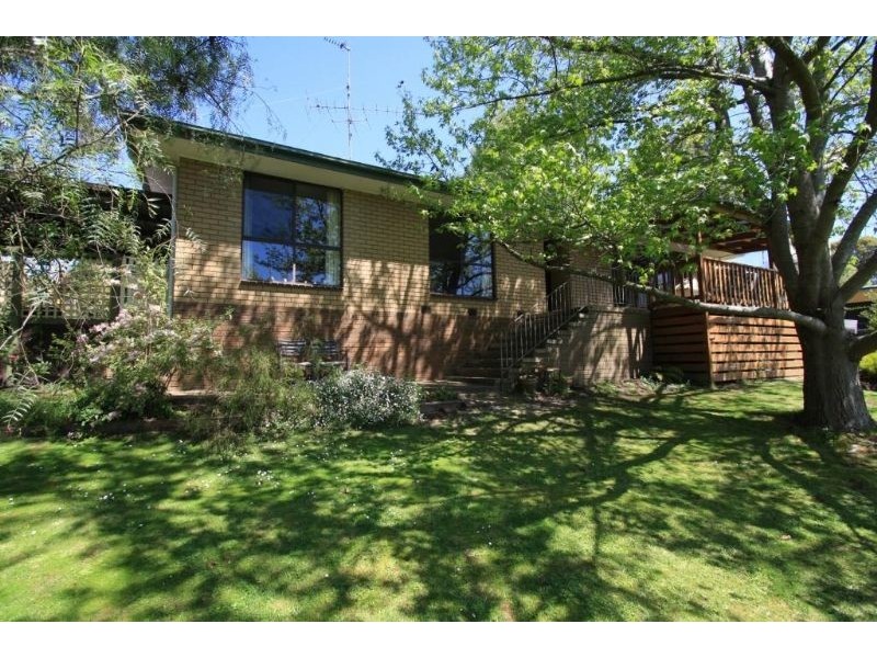 19-21 Bourke Street, Mirboo North VIC 3871