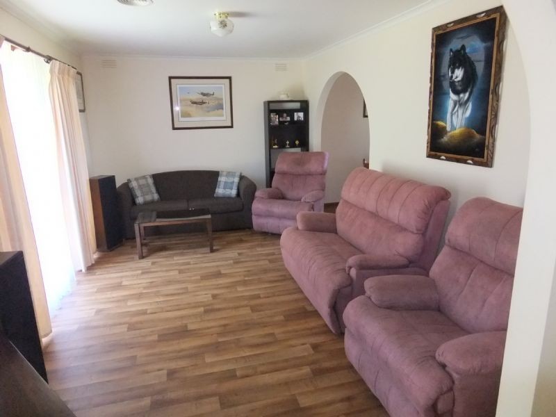 14 Farmer Street, Mirboo North VIC 3871