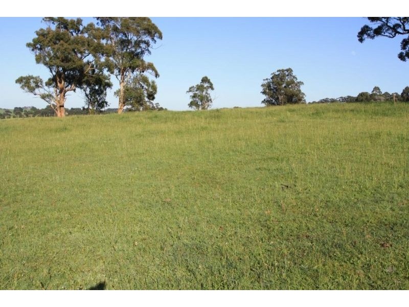 Lot 2 Cnr Strzelecki Highway and Berrys Creek Road, Mirboo North VIC 3871