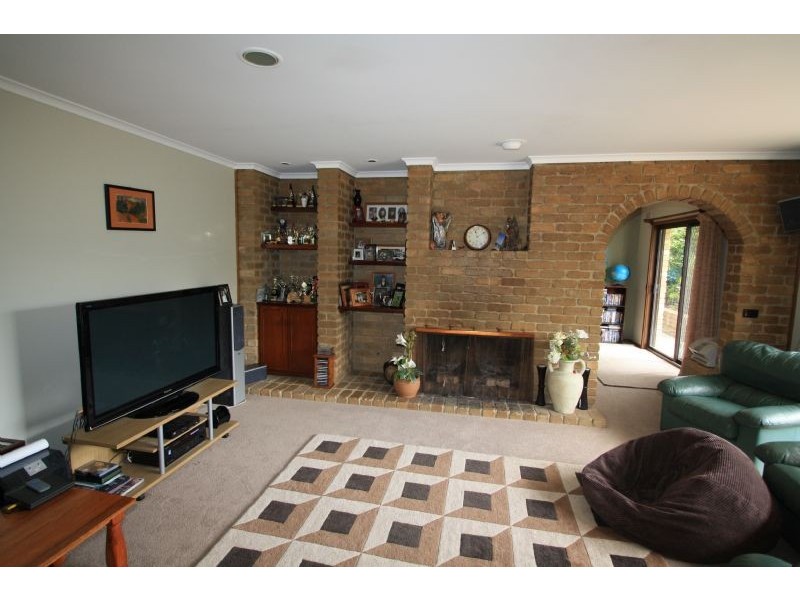 30 Grandridge East, Mirboo North VIC 3871