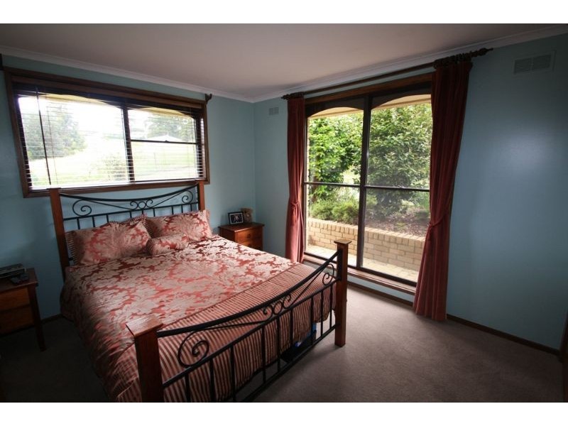 30 Grandridge East, Mirboo North VIC 3871