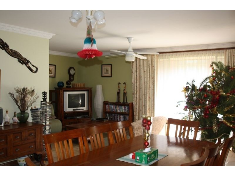 31 Giles Street, Mirboo North VIC 3871