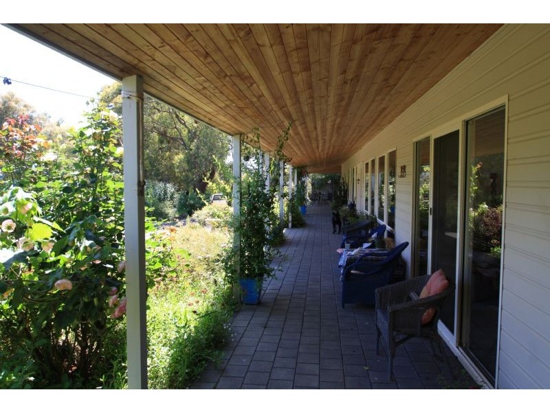 10 Grey Road, Mirboo North VIC 3871