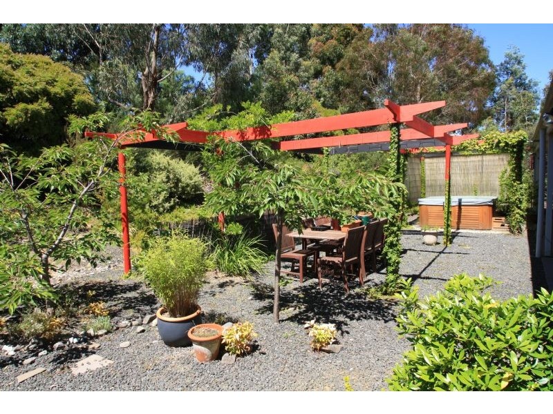 10 Grey Road, Mirboo North VIC 3871