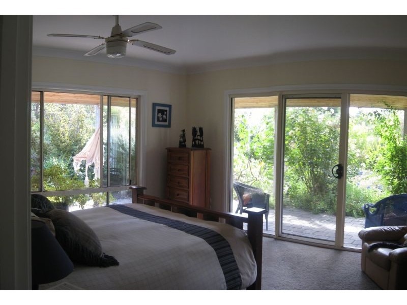 10 Grey Road, Mirboo North VIC 3871