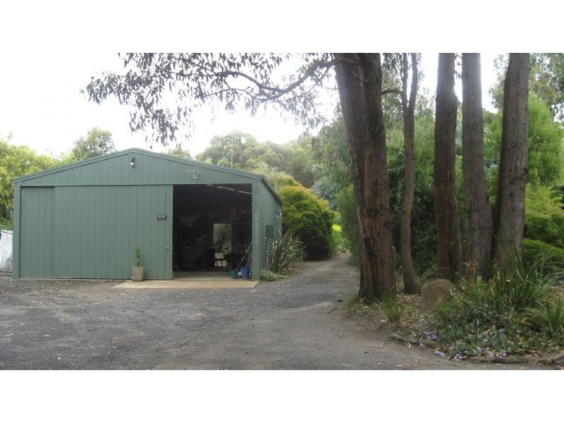 10 Grey Road, Mirboo North VIC 3871