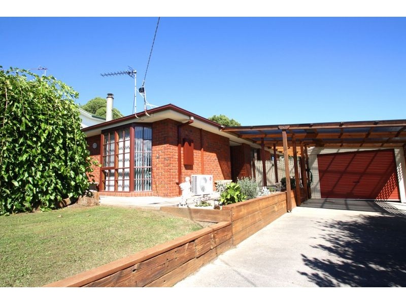 12 Scarlett Street, Mirboo North VIC 3871