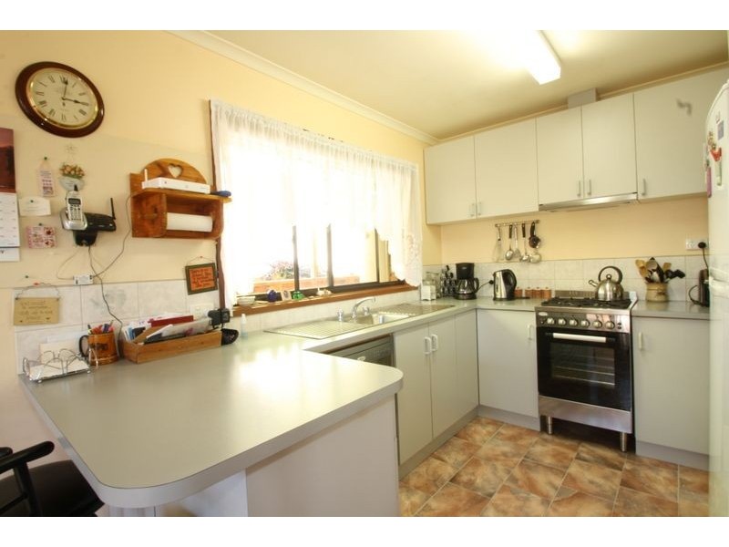 12 Scarlett Street, Mirboo North VIC 3871