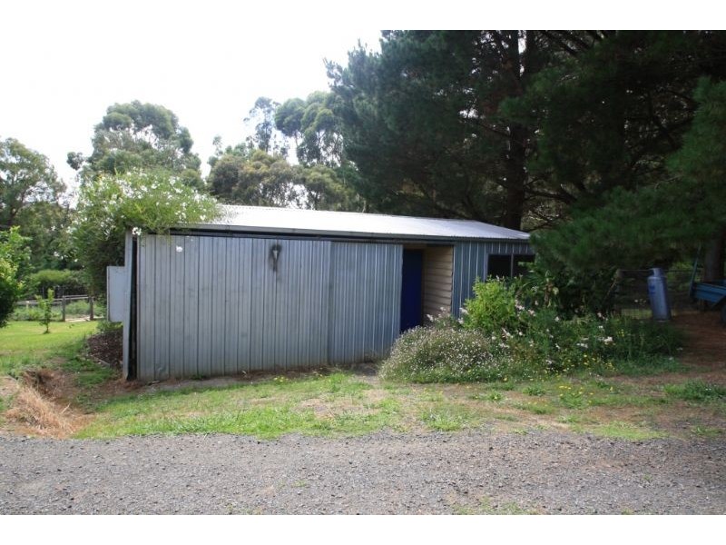 11 Baines Road, Mirboo VIC 3871