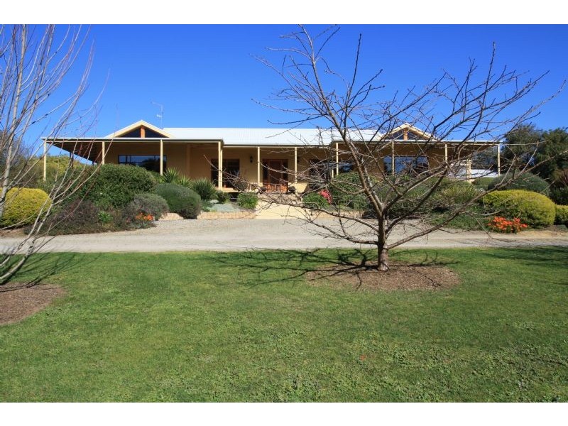 19 Old Thorpdale Road, Mirboo North VIC 3871