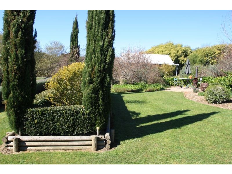 19 Old Thorpdale Road, Mirboo North VIC 3871