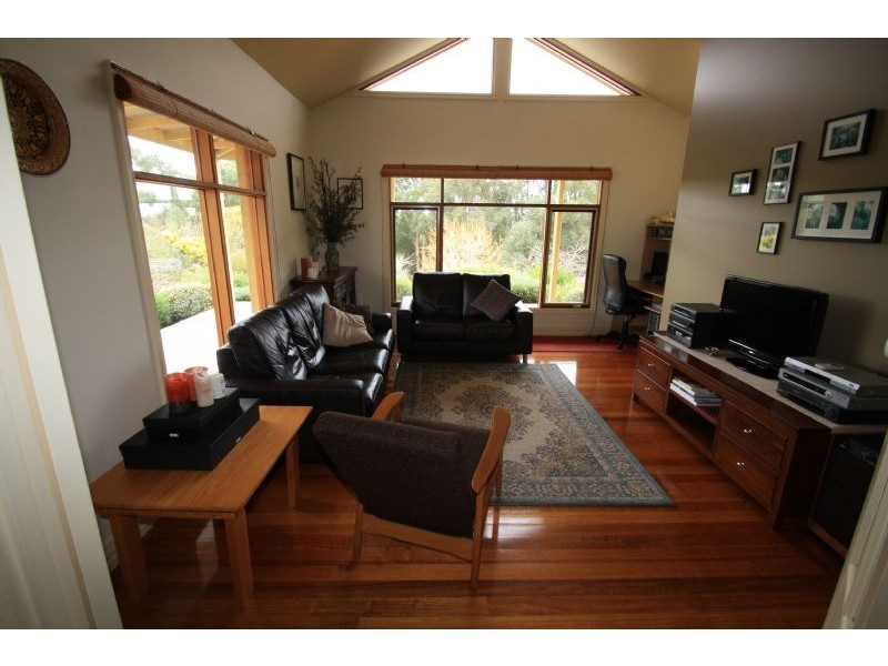 19 Old Thorpdale Road, Mirboo North VIC 3871
