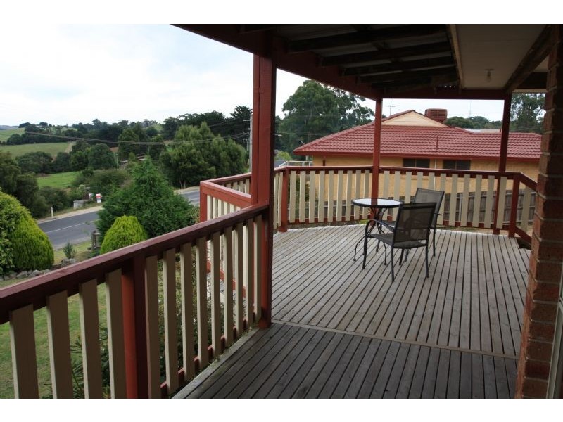 15-17 Grandridge Road, Mirboo North VIC 3871