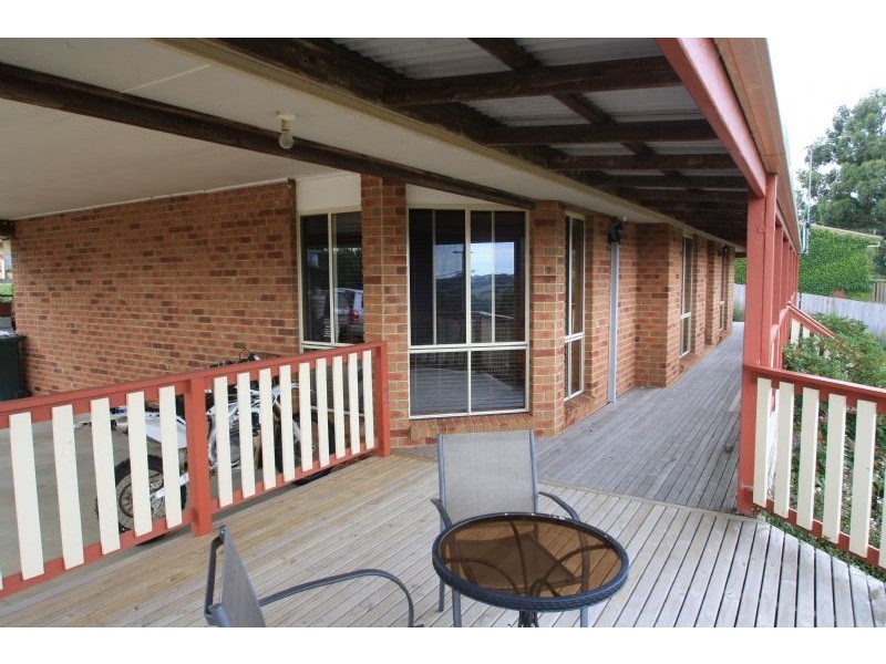 15-17 Grandridge Road, Mirboo North VIC 3871