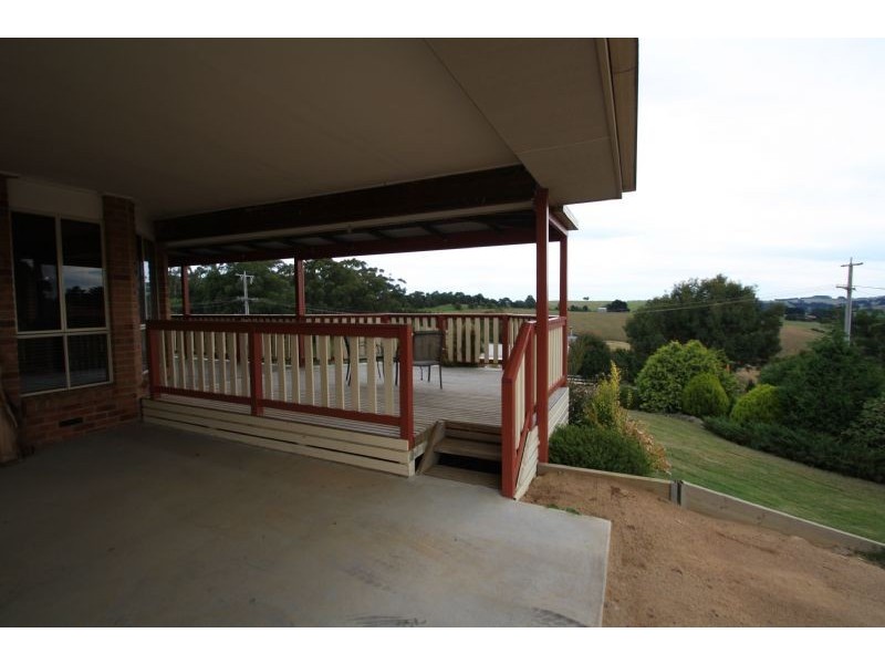 15-17 Grandridge Road, Mirboo North VIC 3871