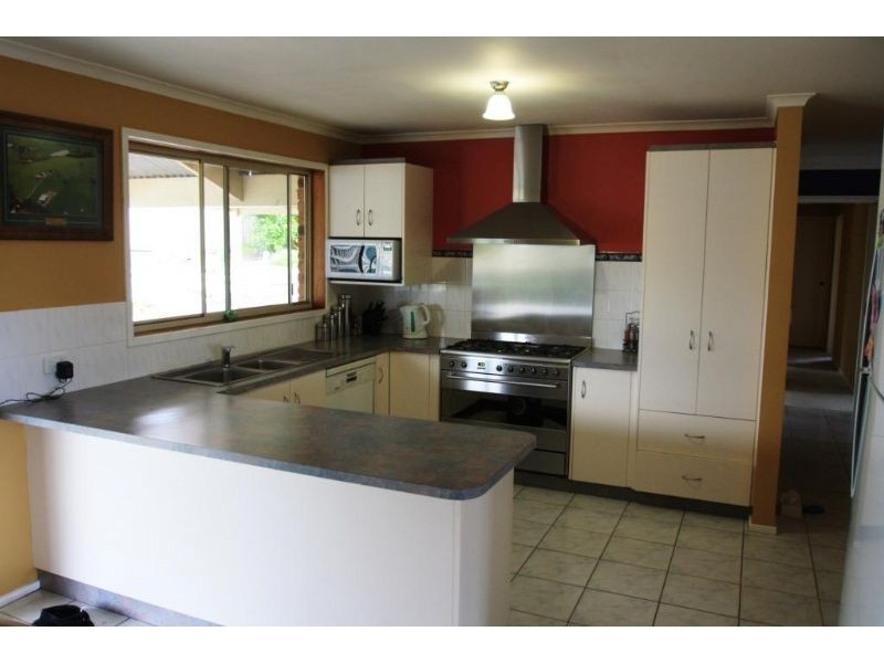 15-17 Grandridge Road, Mirboo North VIC 3871