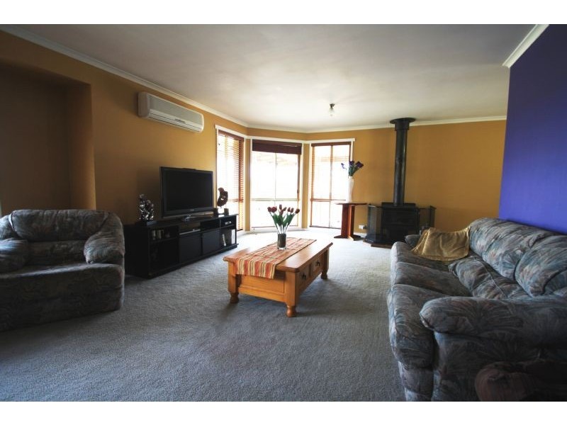15-17 Grandridge Road, Mirboo North VIC 3871